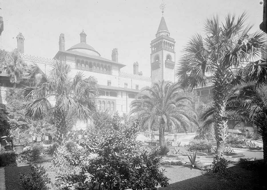 Hotel Ponce de Leon, St Augustine Florida 1900s Court, Ponce de Leon Hotel
