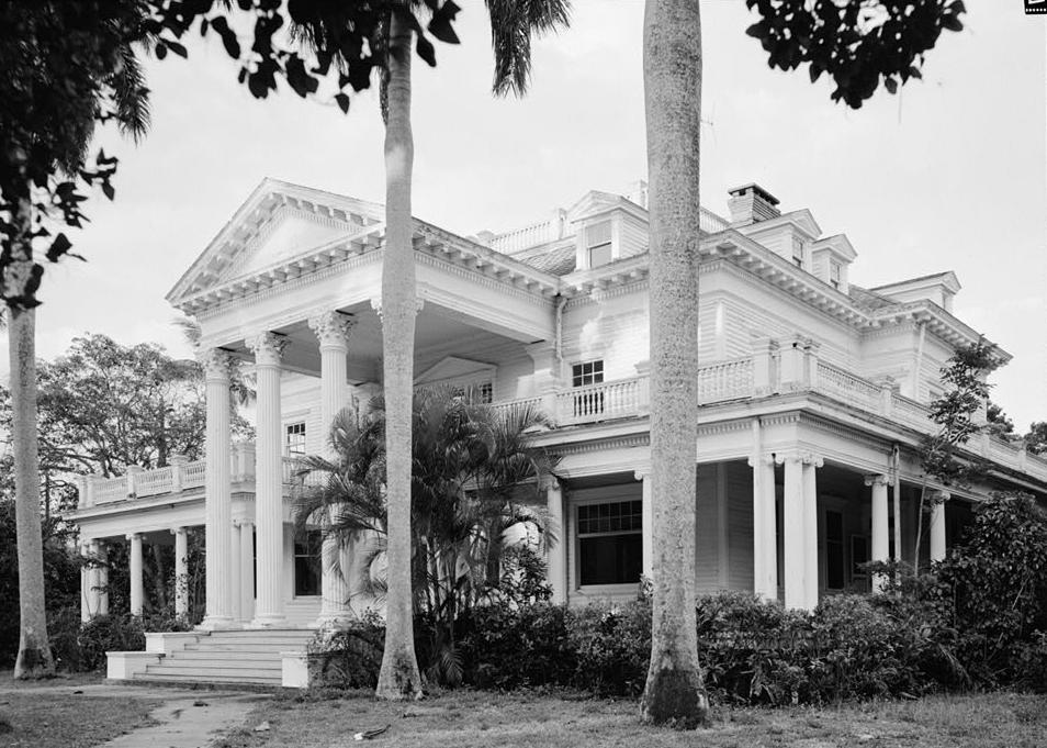 Brelsford House - The Banyans, Palm Beach Florida WEST (FRONT) ELEVATION FROM SOUTHWEST (1972)