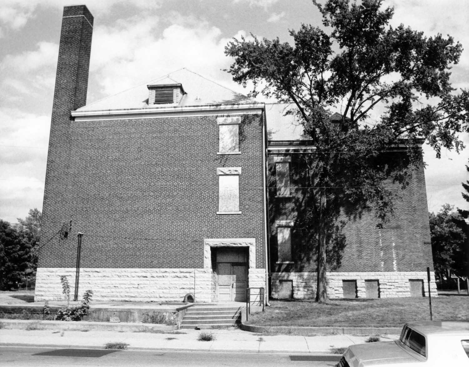 McKinley School - North Side School, Columbus Indiana Looking East (1987)