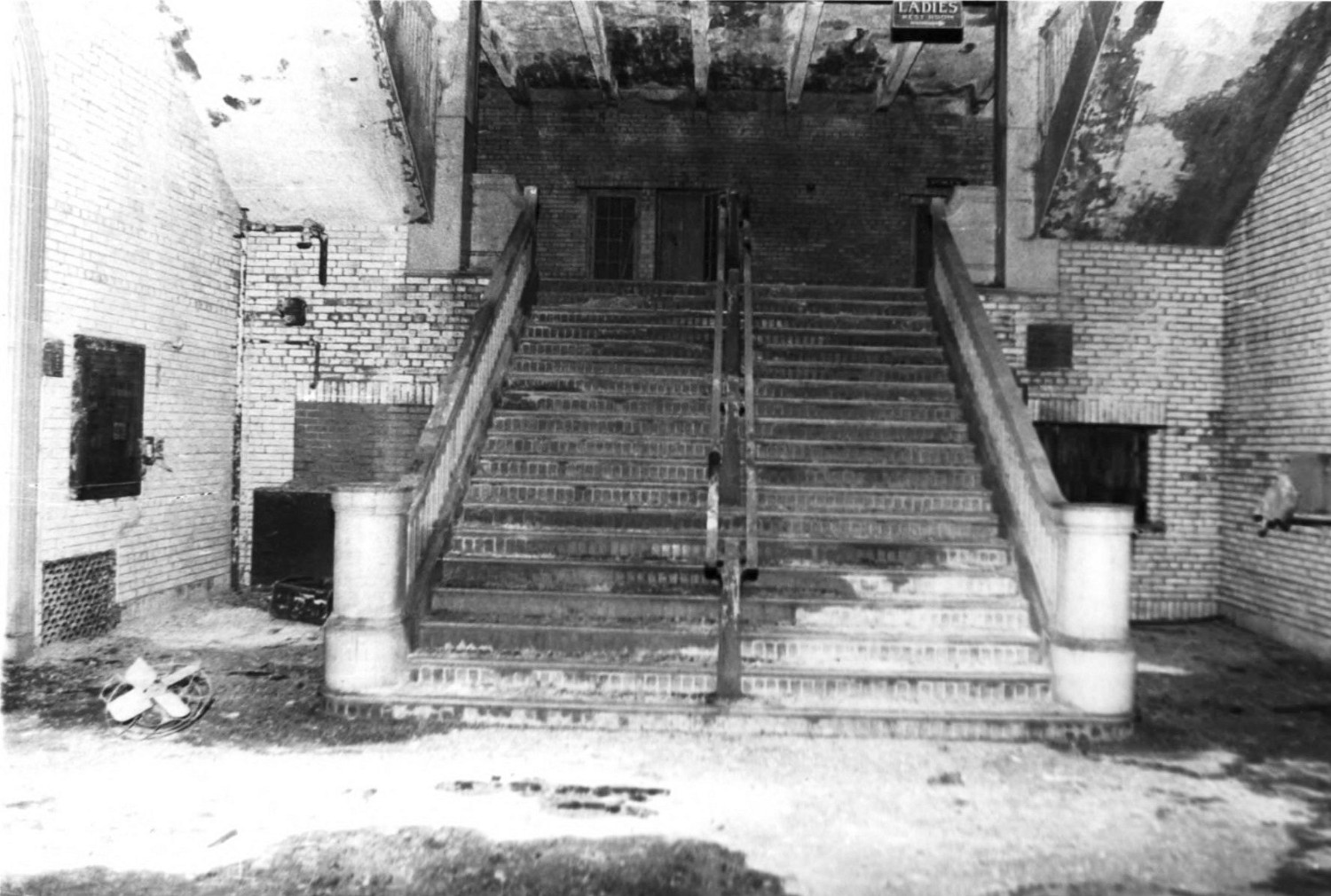 Gary Public Schools Memorial Auditorium, Gary Indiana Northeast lobby staircase to balcony (1993)