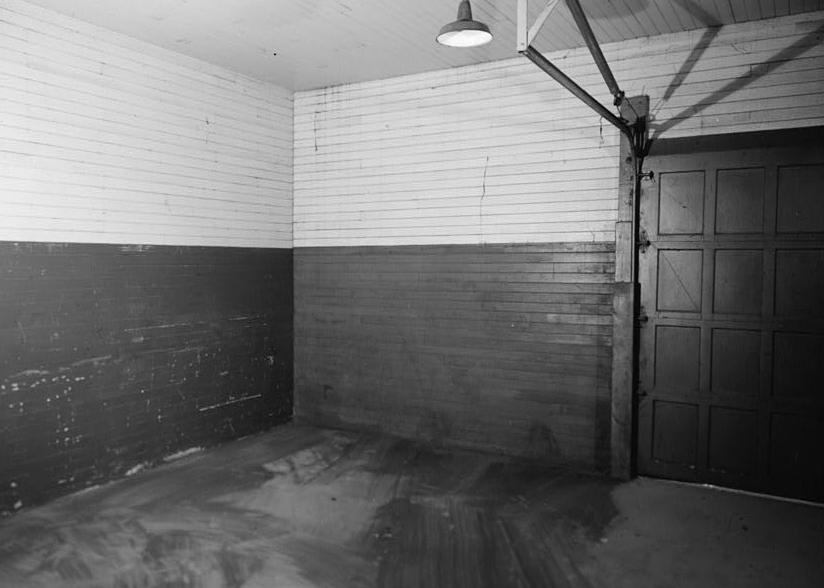 Southern Pacific Railroad Station - Springfield Depot, Springfield Oregon FIRST FLOOR, BAGGAGE ROOM, SOUTH AND EAST WALLS (1988)